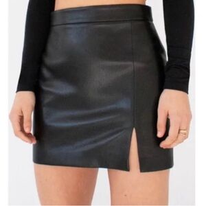 Aritzia Patio Mini Skirt